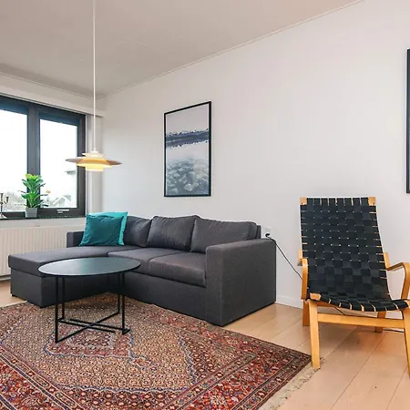 10 Person In Ulfborg