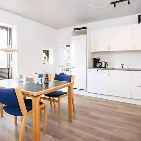 10 Person In Holiday home